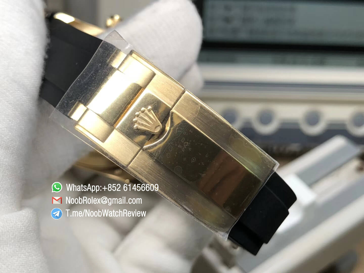 Noob Rolex Daytona 116518 Yellow Gold Plated 904L Steel Case Yellow Gold Dial wtih Black Sub dial on Black Rubber Strap SA4130 V3 09