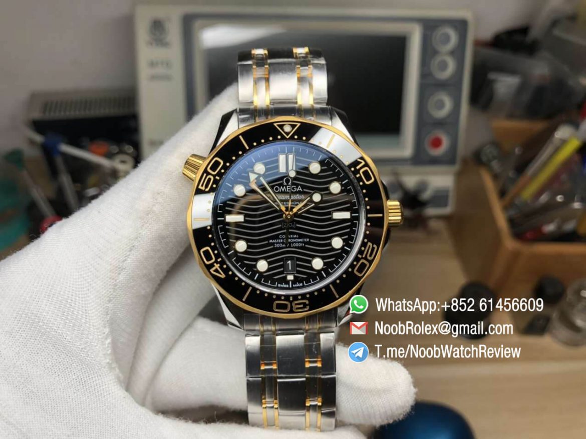 VS Factory 2018 Seamaster Diver 300M Steel Case Yellow Gold Bezel Black Wave Textured Dial on Two Tone Bracelet A8800 01