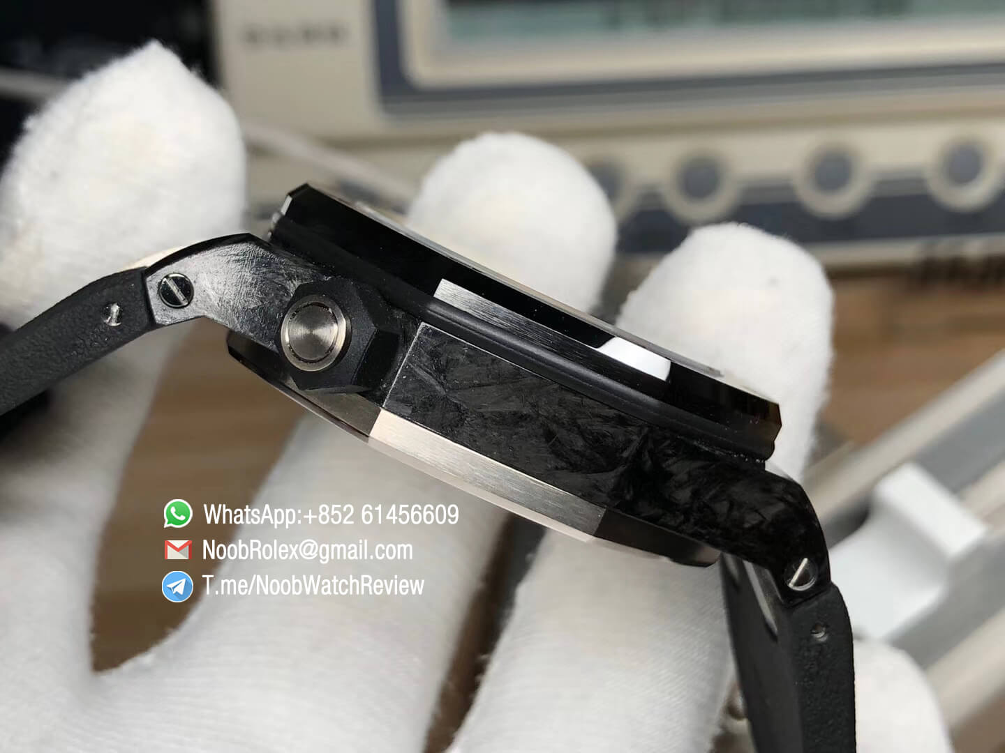 JF Swiss Replica Watch Manufacturer AP Royal Oak Offshore Diver Watch 15706 Forged Carbon Case on Black Rubber Strap A3120 04