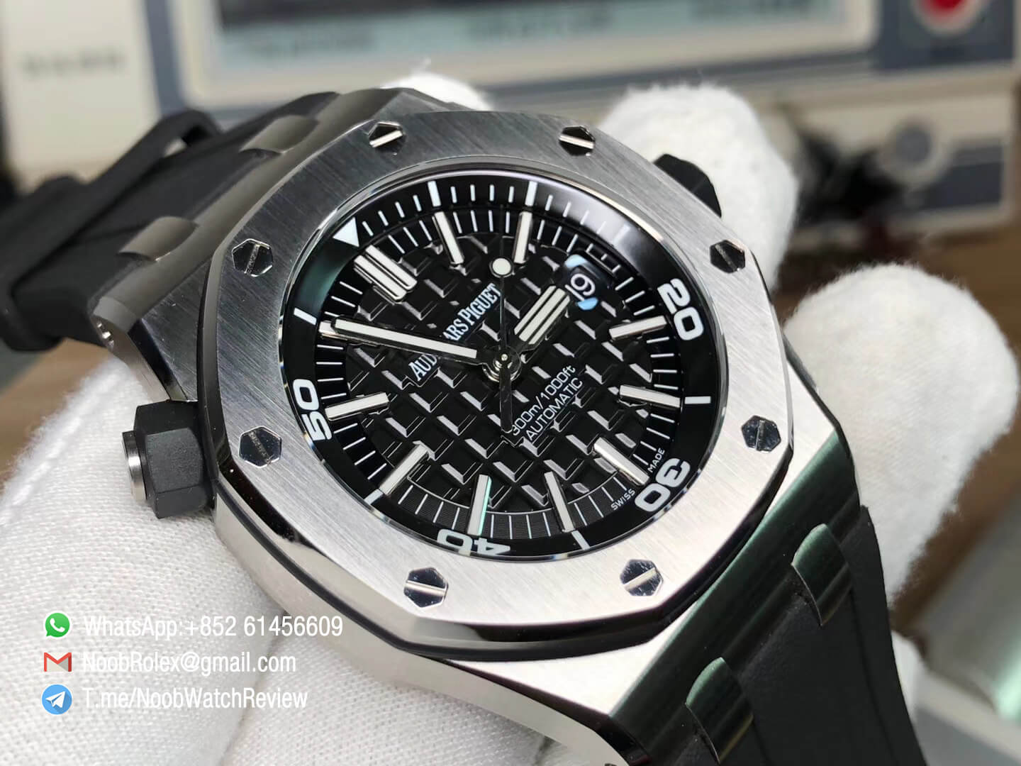 Top Rep Royal Oak Offshore Diver 15710 Stainless Steel Case Black Textured Dial on Black Rubber Strap A3120 JF V9 03