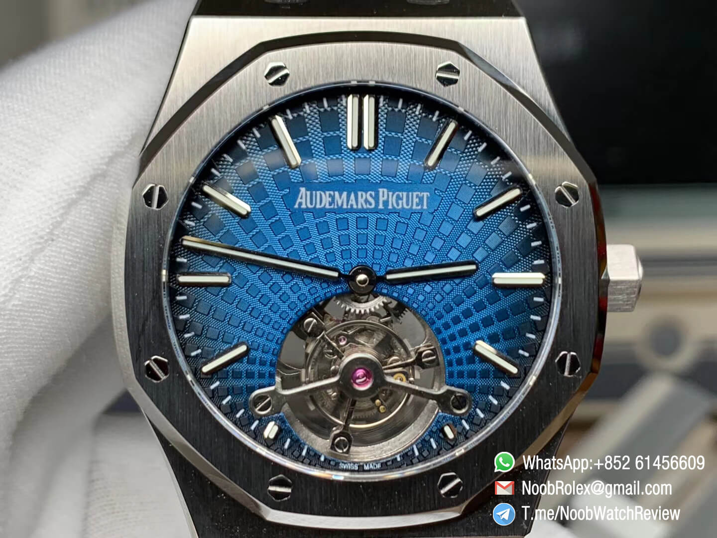 R8F Super Clone AP Royal Oak Tourbillon 2018 SIHH Steel Case Blue Sunburst Tapisserie Dial on Steel Bracelet Manual Winding 02