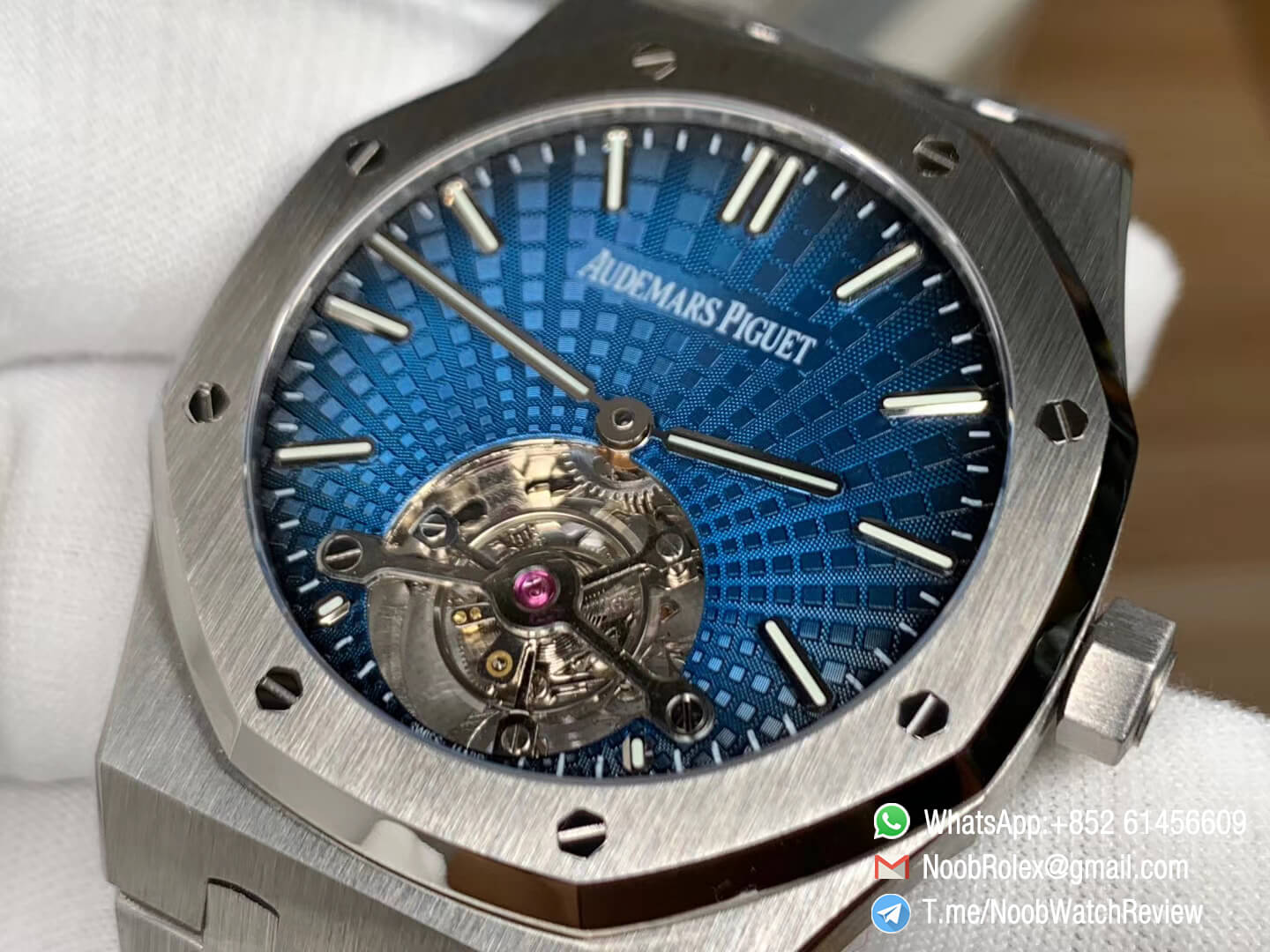 R8F Super Clone AP Royal Oak Tourbillon 2018 SIHH Steel Case Blue Sunburst Tapisserie Dial on Steel Bracelet Manual Winding 05